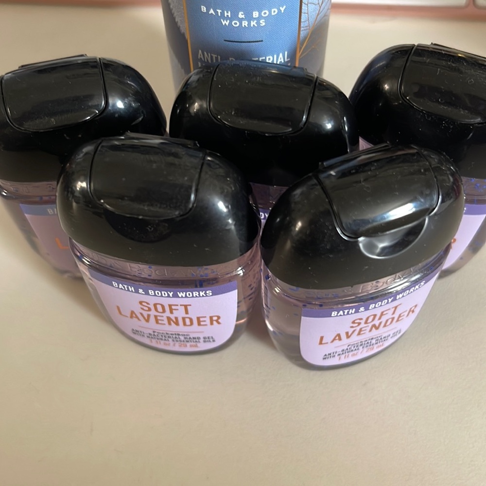 5 pack lavender hand sanitizer with free flannel spray!
